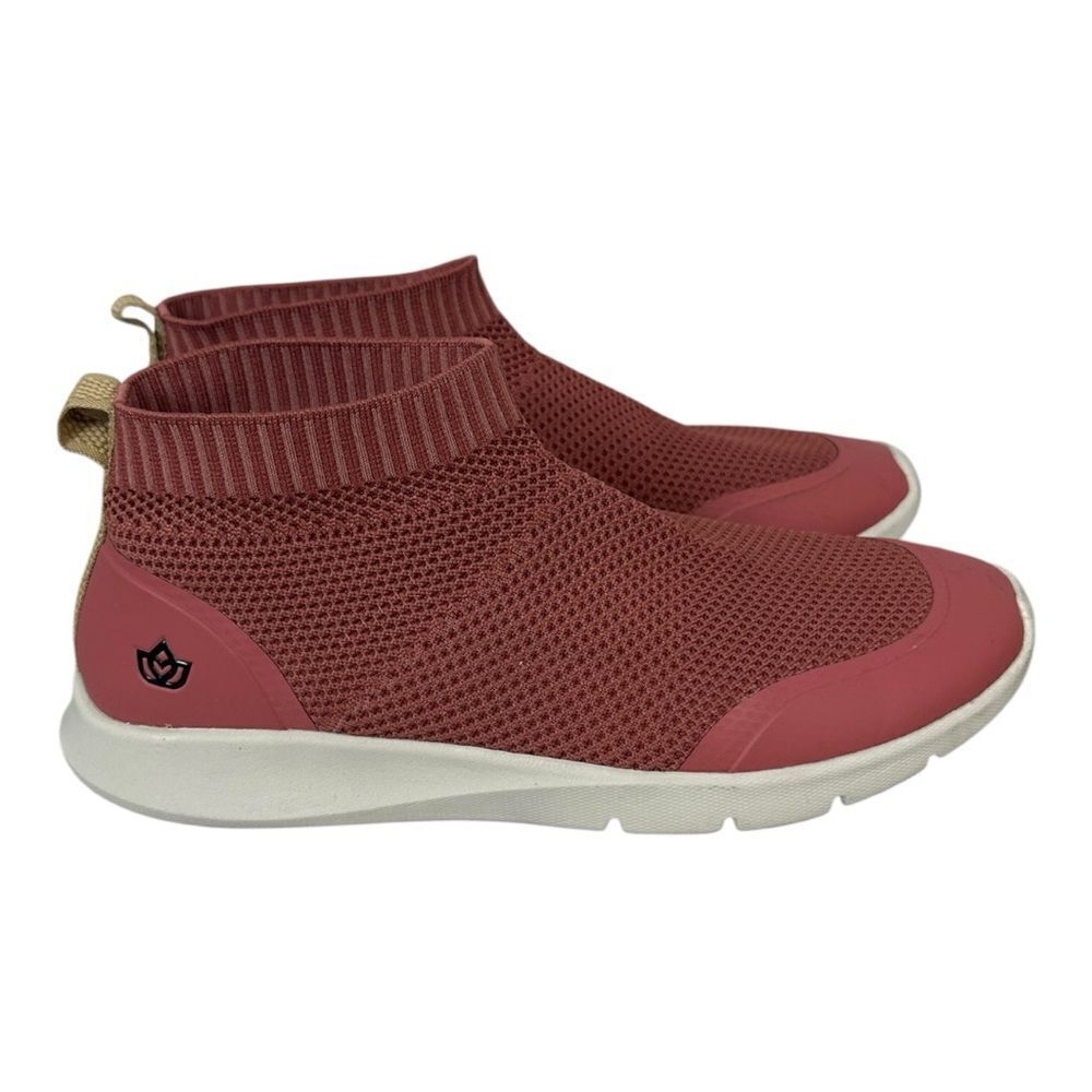 Spenco Yoga Stretch Orthotic Sneakers Size 10D wide Brick Red Slip On